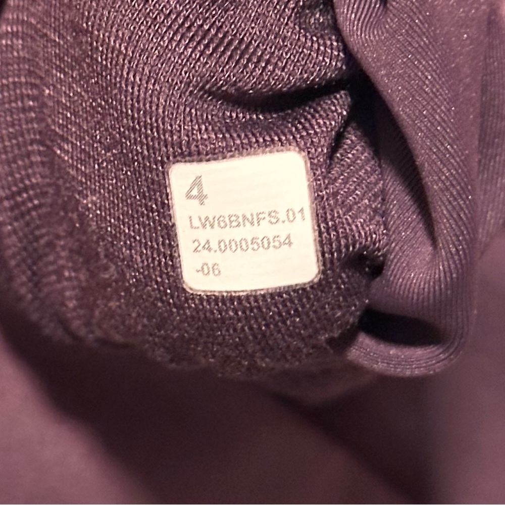 Lululemon leggings - Picture 3 of 3